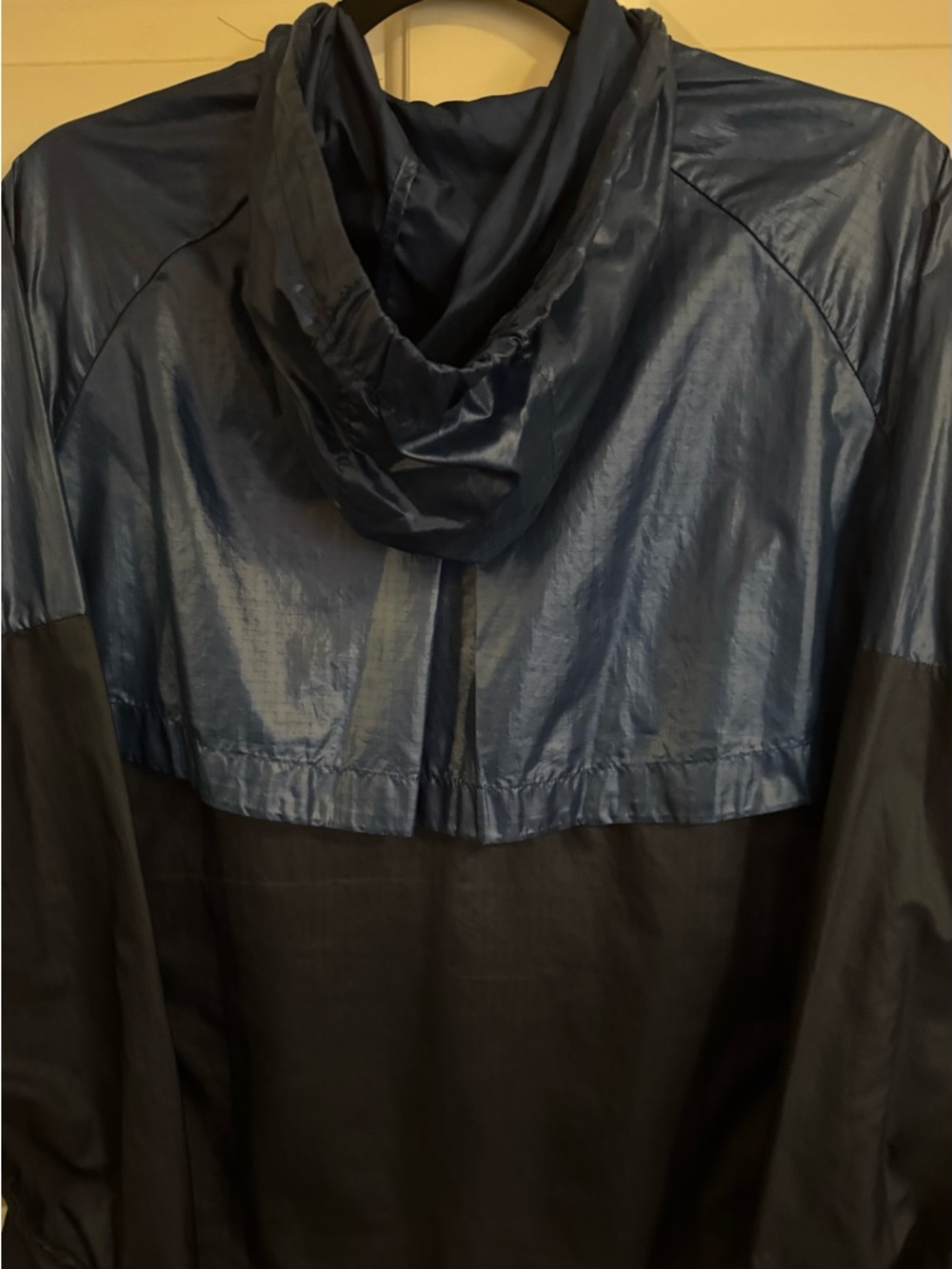 Nike Windrunner Blue and Black Two-Tone Hooded Windbreaker Jacket - Picture 4 of 8